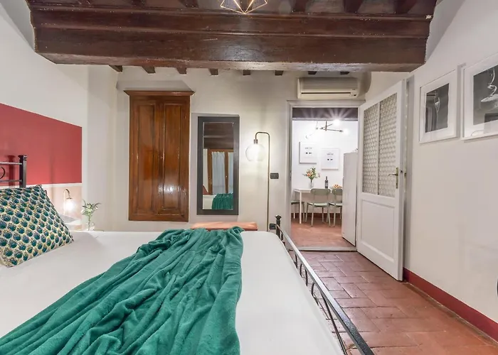 Wine Apartments Florence Ciliegiolo
